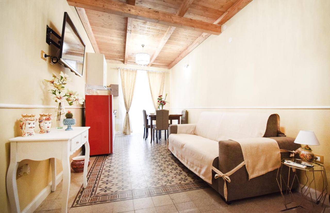Apartment Luxury Via Genova Palermo